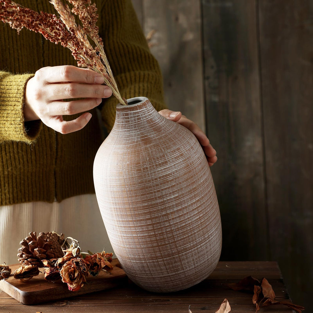 ALMA Tall Ceramic Vase 12